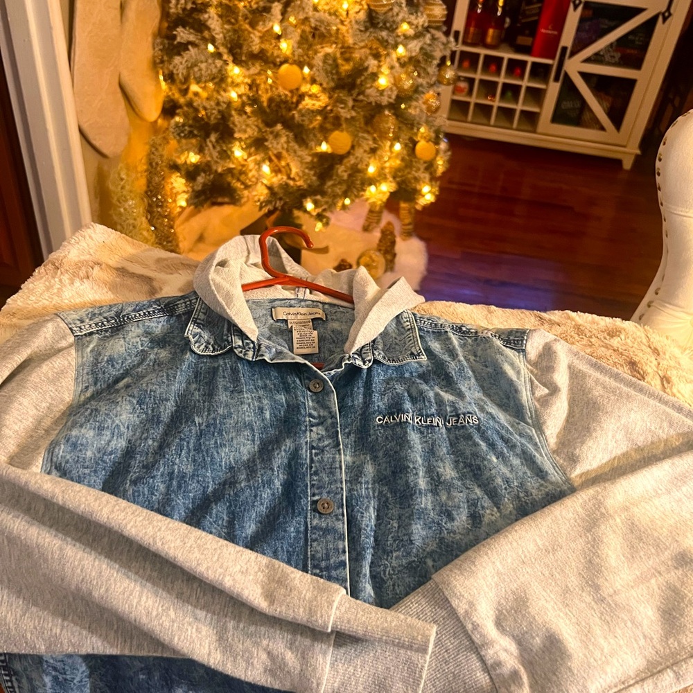 Long sleeve tshirt